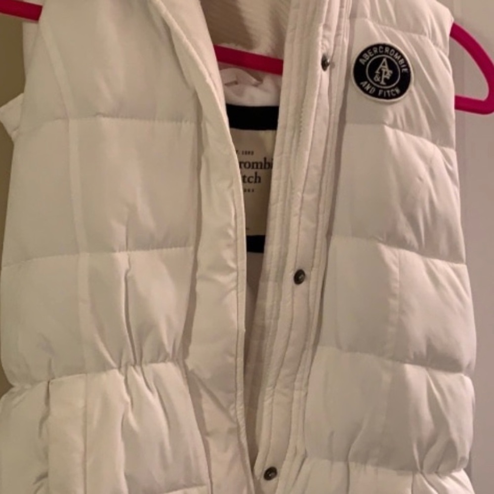 Abercrombie and Fitch white vest with hood.